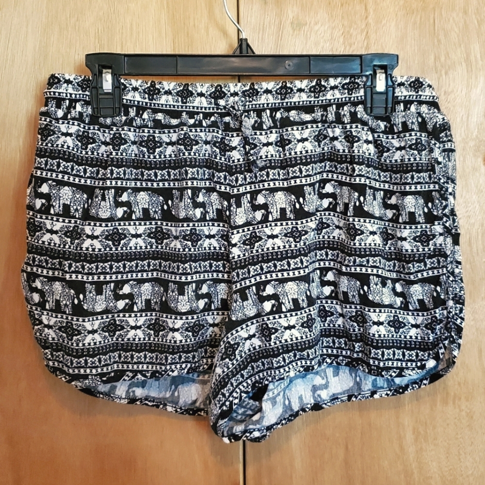 Pink Republic Shorts size XL